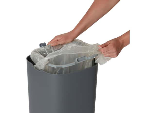 Poubelle "Casetta" à détecteur infrarouge en plastique gris 30l - H. 59cm x l. 27cm - Brico Dépôt