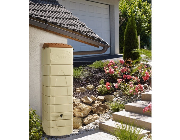 Récupérateur d'eau mural beige 650L - L. 60 x P. 60 x H. 200 cm. - Brico Dépôt