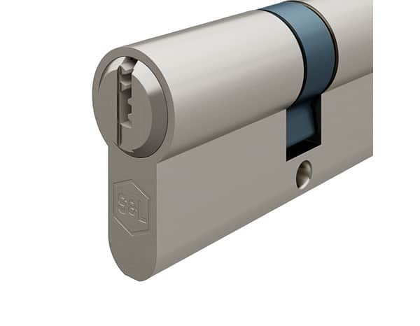 Serrure cylindre 6 goupilles satin nickel 35 X 45 mm - Smith & Locke - Brico Dépôt